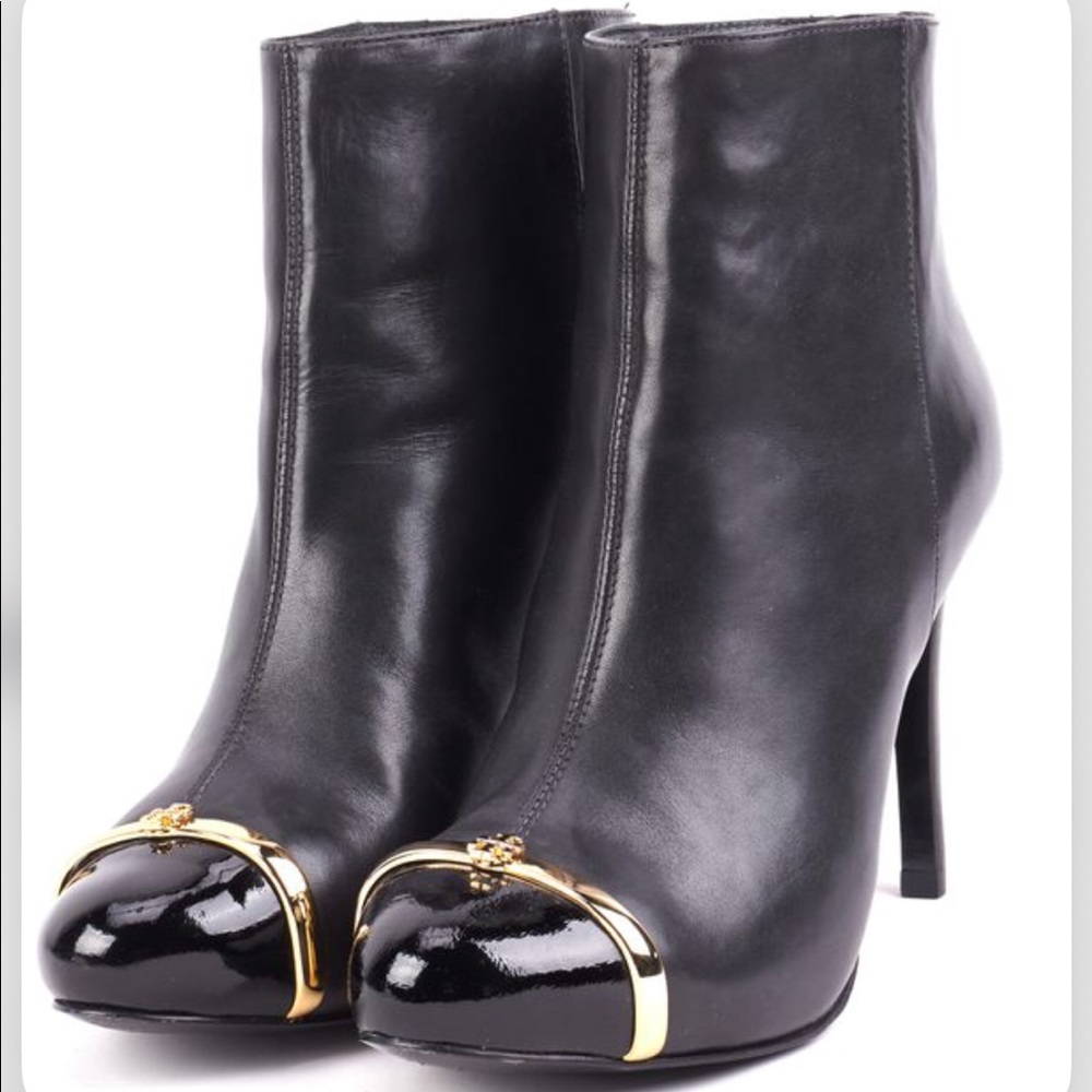 Tory Burch Pacey Black bootie. Size 9.5